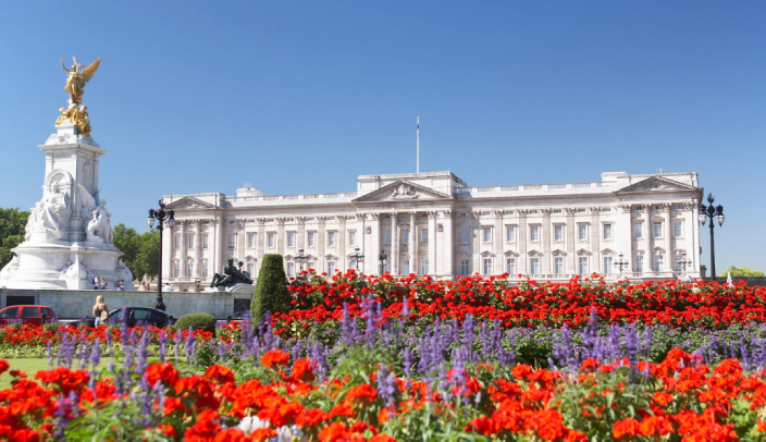 How to Spend a Perfect Spring Weekend in London: A Guide from Strand Palace