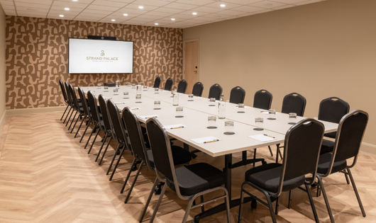 //d337pdvlg6sju5.cloudfront.net/media/meetings-events/strand_palace_meetings_and_events_west_end_teaser_small.png